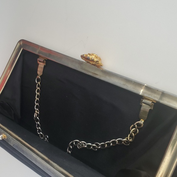 Vintage 1950s–1960s Black Handbag – Gold Rose Clasp, Short Chain - Picture 10 of 12